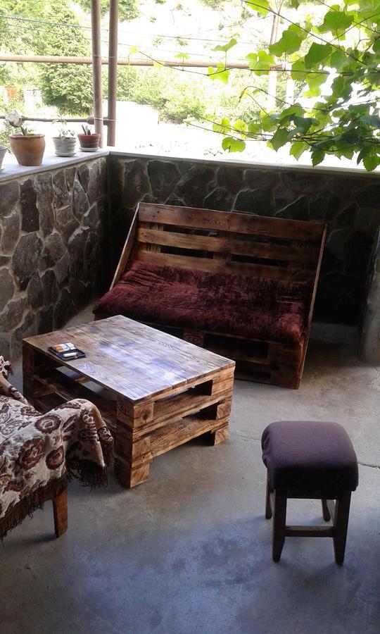 Guest House Nima Borjomi Luaran gambar