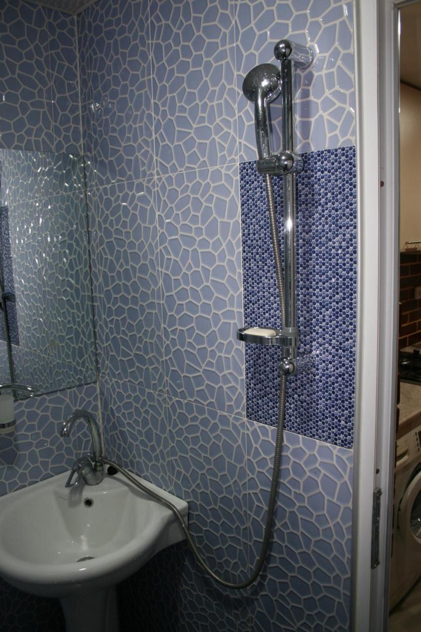 Guest House Nima Borjomi Luaran gambar