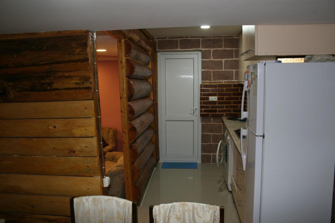 Guest House Nima Borjomi Luaran gambar